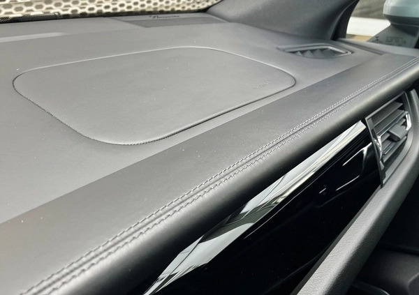 Porsche Macan cena 229000 przebieg: 95907, rok produkcji 2019 z Bytów małe 781